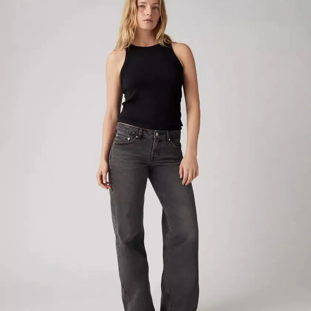 Levi's black low pro straight baggy low loose Women's Black Jeans size 25 - Picture 3 of 11